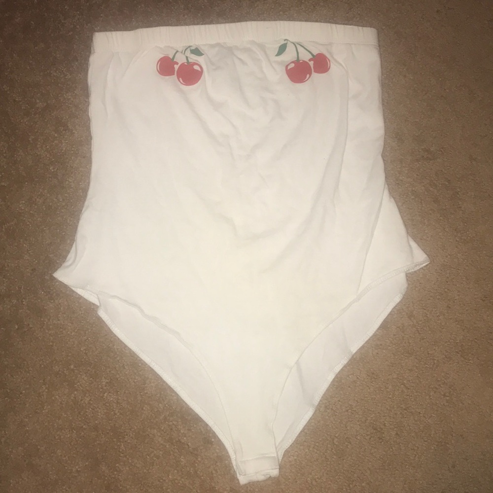 Sleeveless bodysuit